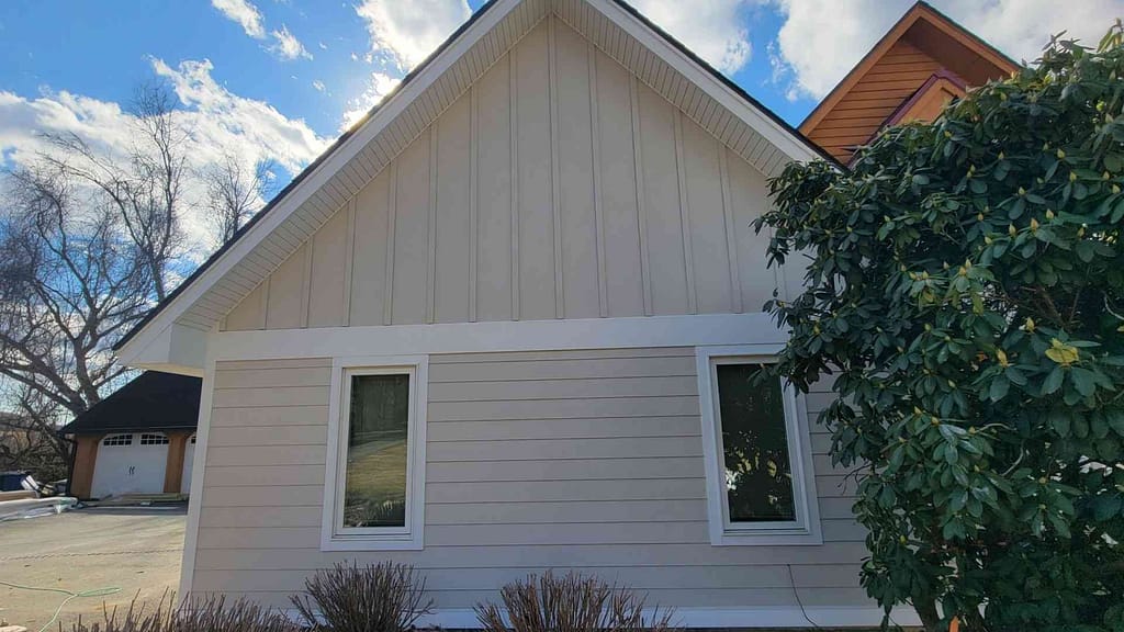 Virginia siding replacement project by American Home Contractors