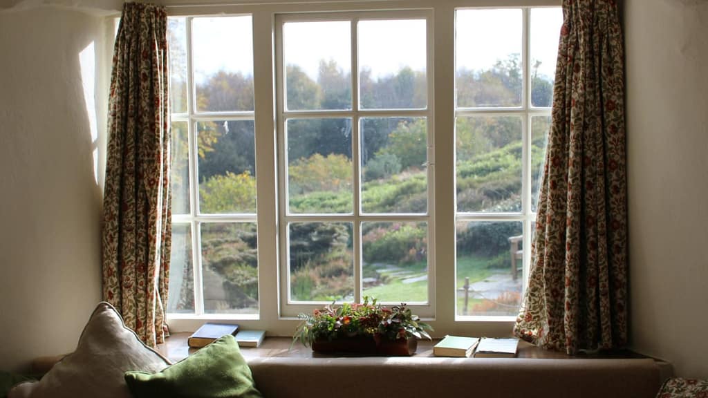 replacement windows Baltimore project with white frame by Virginia window contractors