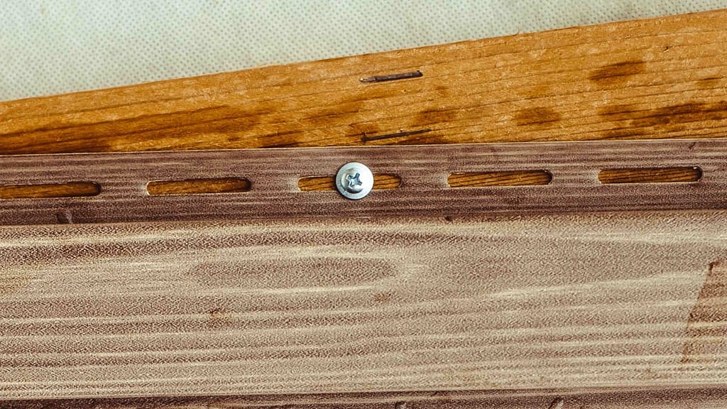 A starter strip with screw