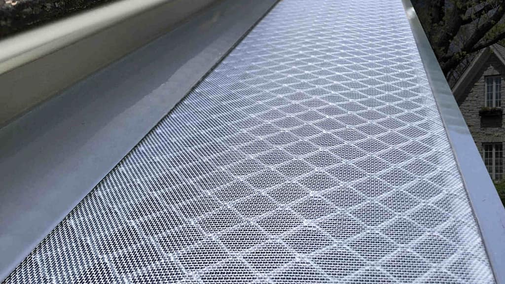 gutter guard by leaf solution