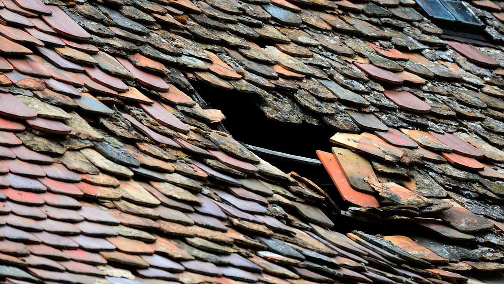 roof damage cause by storm